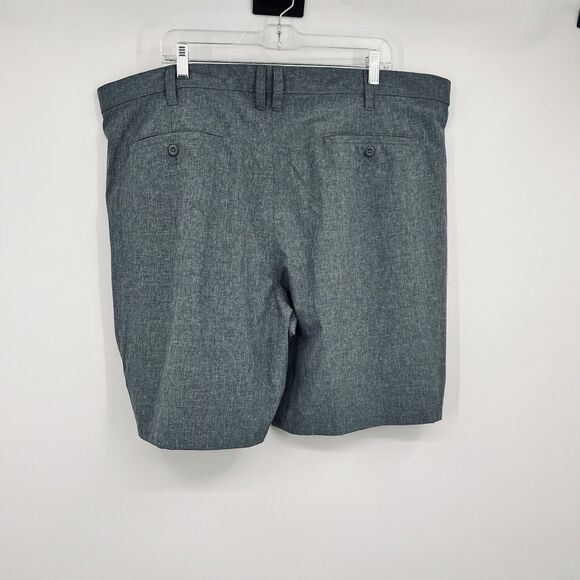 Croft & Barrow Chino Golf Shorts Mens 42 Stretch Gray Polyester Pockets - Picture 3 of 9